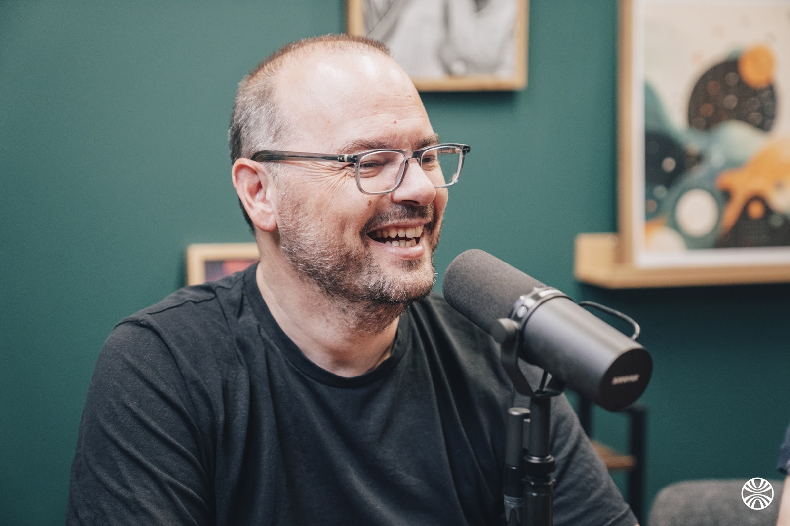Sylvain au micro du podcast Que du web